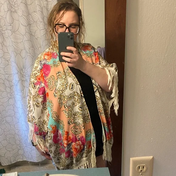 BONGO Floral Multicolor kimono - Picture 10 of 11